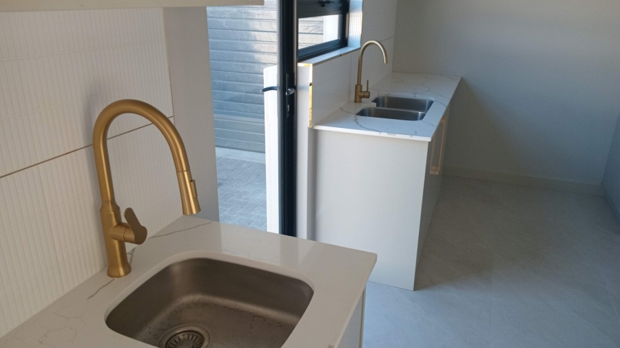 4 Bedroom Property for Sale in Sandown Western Cape